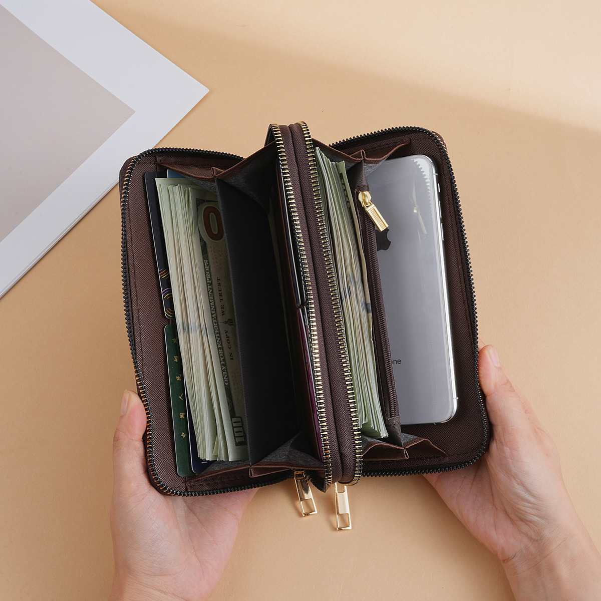 Designer Bag High-end Printed Wallet Women 2026 New Long Large Capacity Double Zipper Clutch Wrist Strap for Phone - view 5