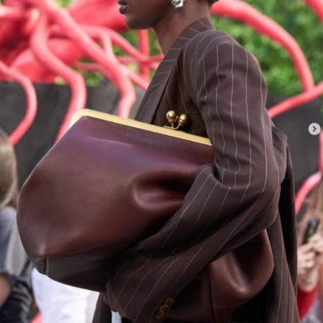 Designer Bag Luxury large kiss-lock clutch 2026 new model handbag, same style as used in designer runway shows, women's shoulder bag