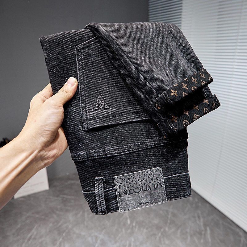 Designer Luxury Jeans Quality Nine Point Jeans Men's New Summer Fashion Brand Elastic Loose Casual Pants Men's Outdoor Clothing
