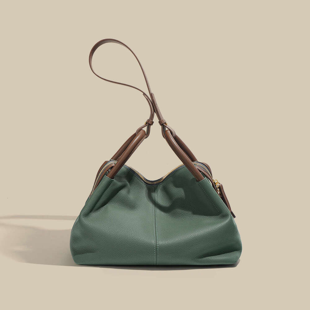 Genuine Leather Pillow Bag New Arrival Commuter Luxury Crossbody Shoulder Tote Bag Women Real Leather Large Capacity Handbag CKS