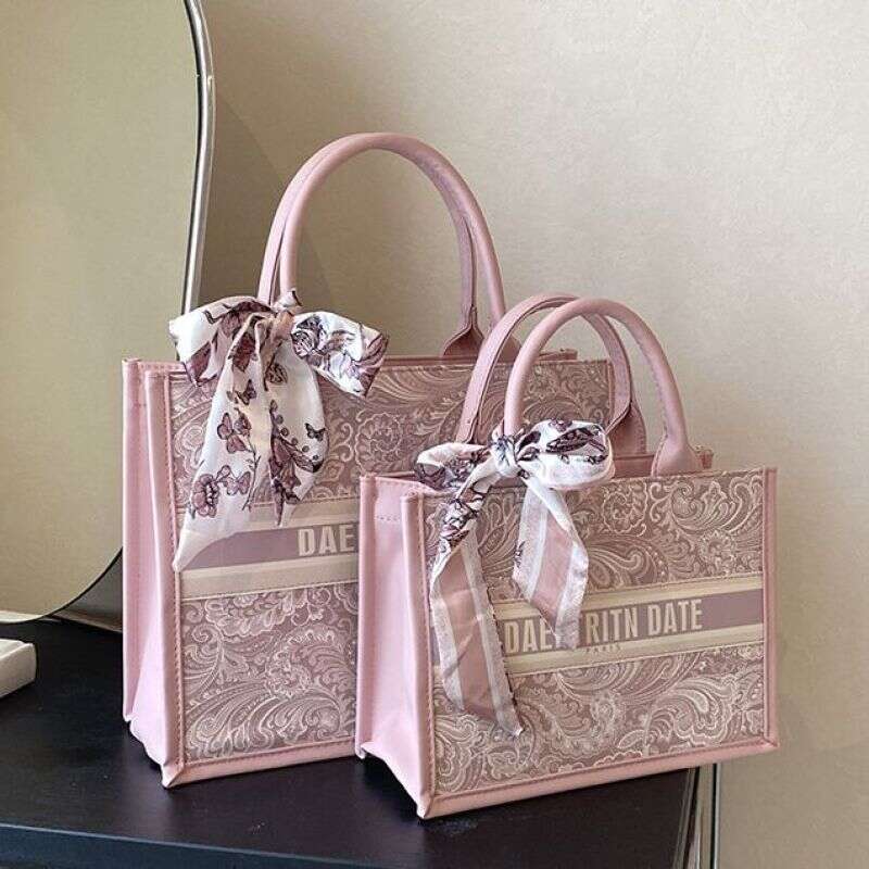 Exquisite Tote with Hard Bottom, 3D Handbag for Women, New Underarm Shoulder Bag, Commuter College Student Lunch Box Bag