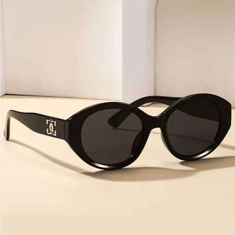 2025 Luxury Brand Men Women Fashion Sunglasses Small Round Designer Glasses Unisex Trending Eyewear Gradient UV400 26L0522 - view 3