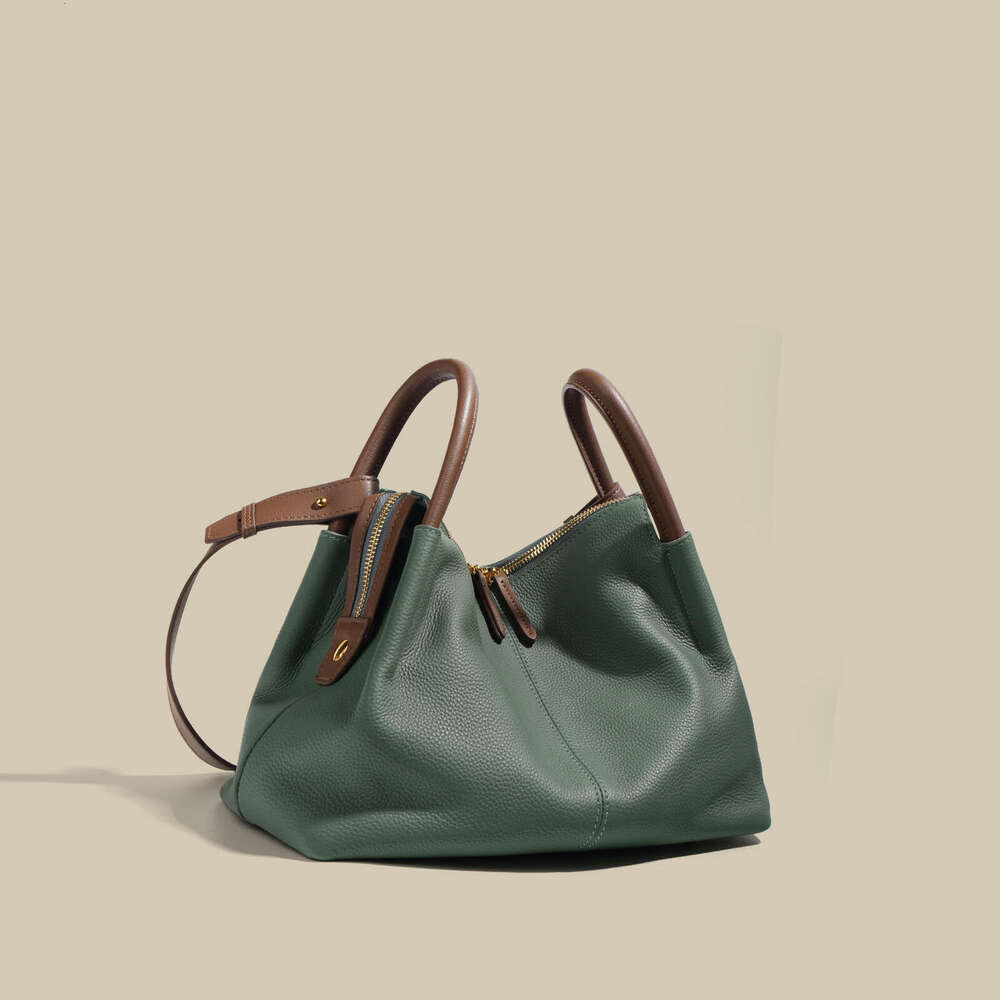 Genuine Leather Pillow Bag New Arrival Commuter Luxury Crossbody Shoulder Tote Bag Women Real Leather Large Capacity Handbag CKS
