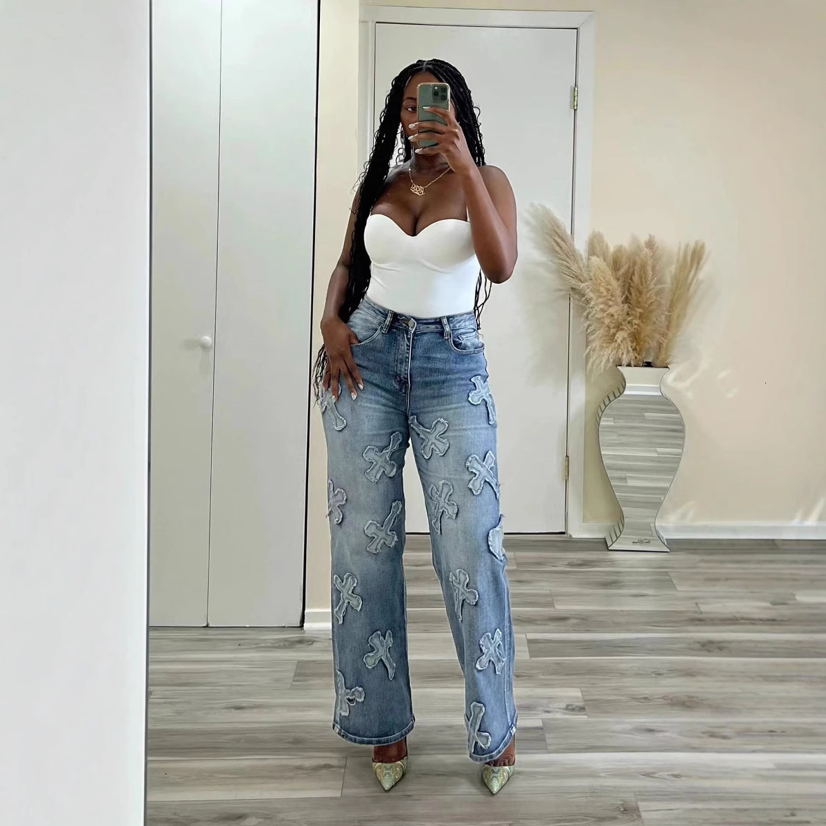 Luxury Women's Designer Jeans With High-end Embroidery European And American Sexy Lifting Buttocks Washed Denim Straight Leg Pants With Tassel De - view 4