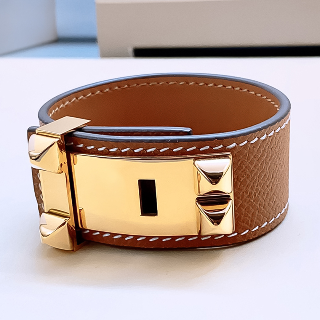 Designer Bracelet Bracelet for Women Stainless Steel 18K Gold Plated Bangle Leather Bangles Luxury Jewlery Designer for Women Fashion Free Shipping Buy One Get One