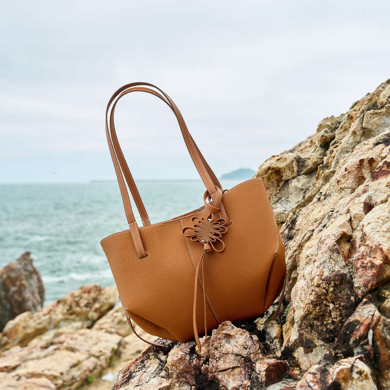 New Korean Style Top Layer Cowhide Underarm Bag Luxury Commuter Large Capacity Crossbody Shoulder Tote Bag SENYY
