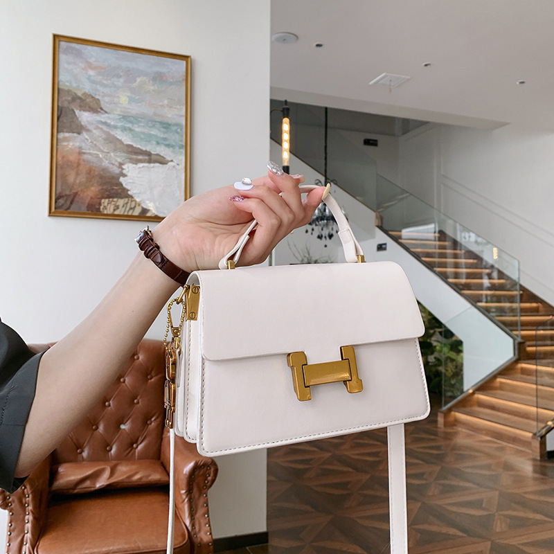 Designer Bag 2026 New Fashion Trend Korean Style Casual Solid Color Small Square Bag, Versatile Textured Shoulder, Handheld, and Crossbody Bag