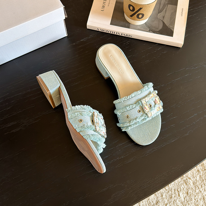 CHENGSHENG Brand 2026 Hot Thick and Comfortable Versatile Outdoor Designer Slippers Fashion Diamond Denim Sandals for Women - view 4