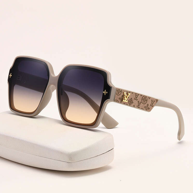 Luxury Brand Designer Sunglasses European And American Fashion Square Sunglasses Ins-Style Women's High-End Chic Light Luxury Sun Protection Glas