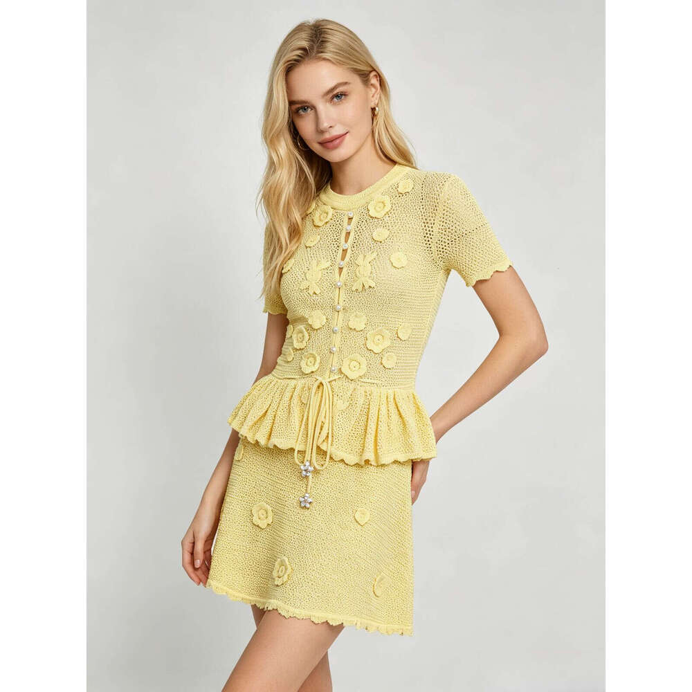 2026 Summer Yellow Knit Dress Set Floral Embroidery Short Sleeve Peplum Top + Skirt Skinny Slimming