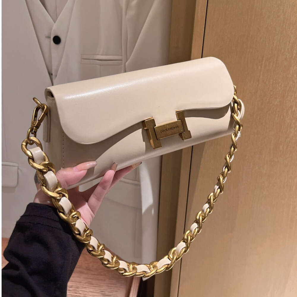 New Arrival Mini Flap Crossbody Bag, Women's Oil Wax Leather Handbag with Detachable Chain Strap, Fits Phone & Daily Essentials