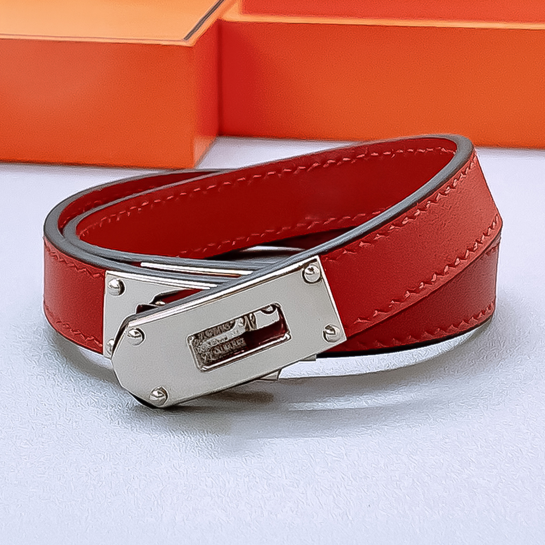 Designer Bracelet for Women Stainless Steel 18K Gold Plated Bangle Genuine Leather Bangles Luxury Jewlery Designer for Women Elegant Timeless Buy One Get One