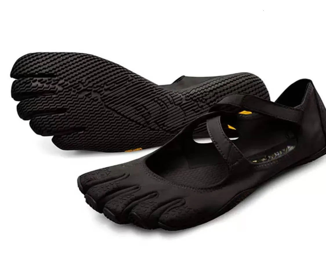 Designer Shoes Sneakers Five Finger Shoes Designer Sport Shoes Trainers Yoga Shoes Pilates Women's Dance Shoes Sports Shoes Fitness Split Toe Shoes white trainers 41