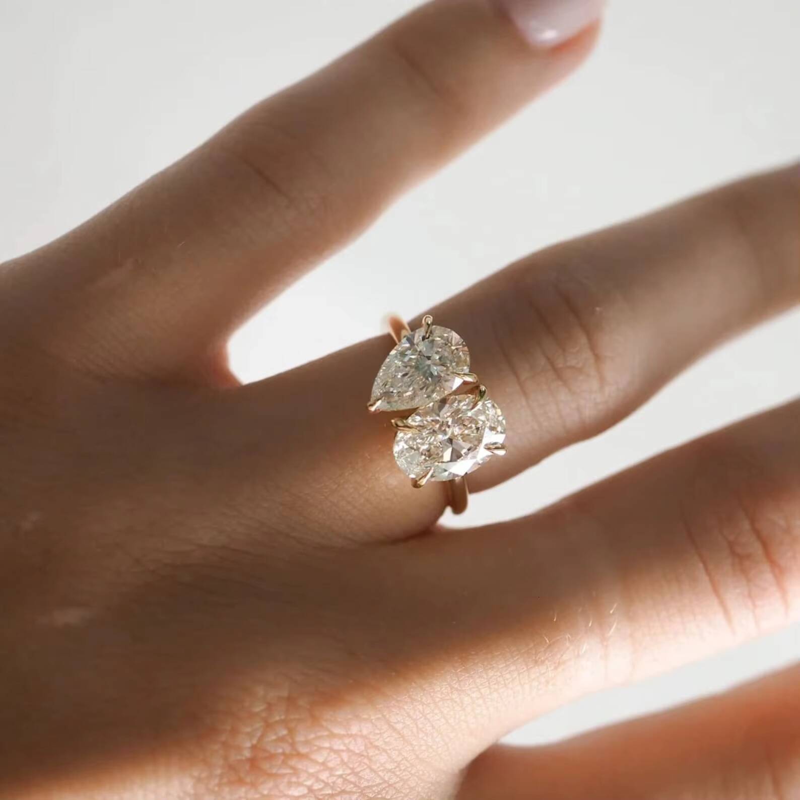 10k 14k 18k Solid Real Gold Vvs Moissanite Diamond Toi Et Moi Engagement Ring Pear Oval Moissanite Two Stone - view 5