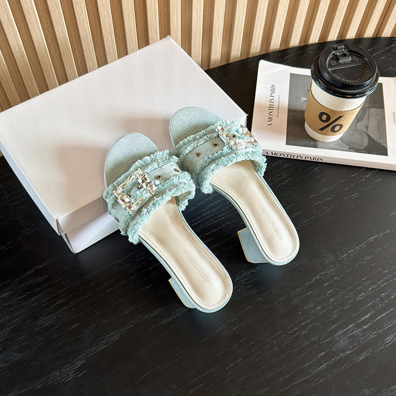 CHENGSHENG Brand 2026 Hot Thick and Comfortable Versatile Outdoor Designer Slippers Fashion Diamond Denim Sandals for Women - view 6