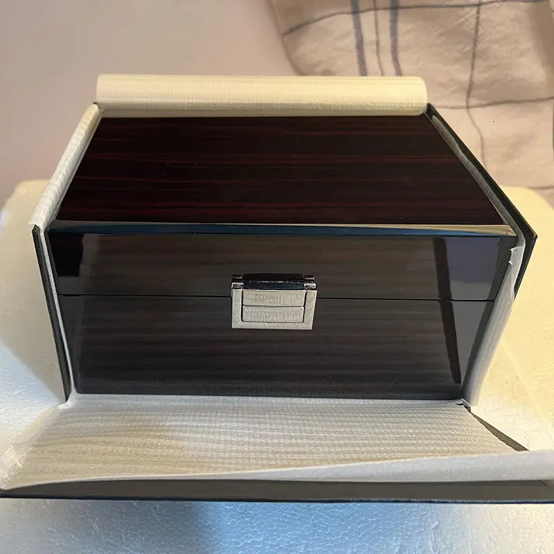 Premium Solid Wood Lacquer Watch Box Jewelry Storage Case High-End Display Buffer for Watches And Jewelry Premium Gift Wrapping 260522 - view 4