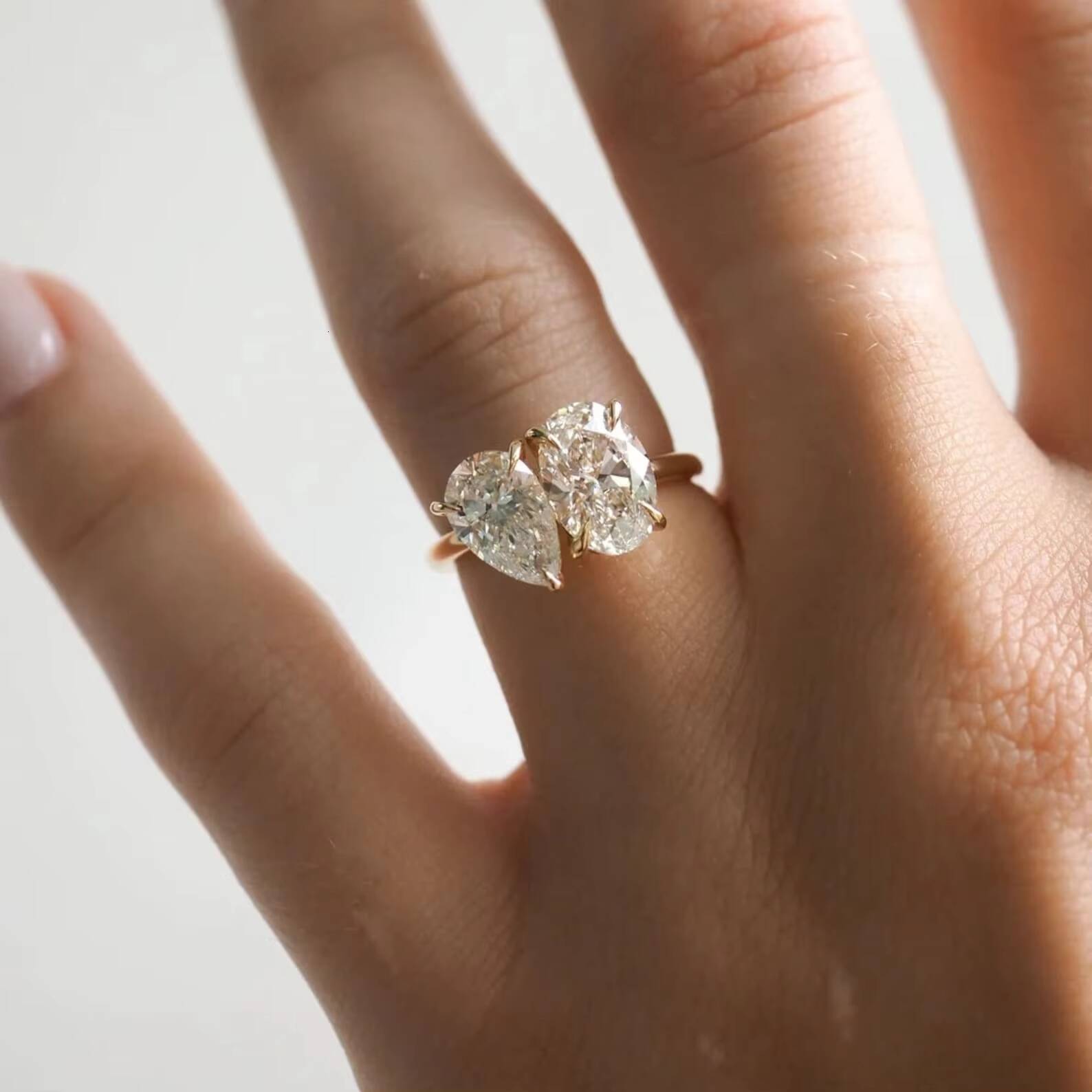 10k 14k 18k Solid Real Gold Vvs Moissanite Diamond Toi Et Moi Engagement Ring Pear Oval Moissanite Two Stone - view 4