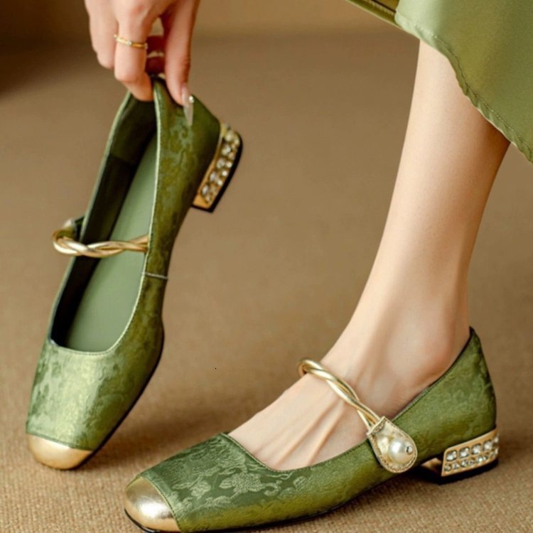 Womens Jacquard Mary Jane Block Heel Pumps Pearl Strap Design For Parties Fashion Gifts And Daily Wear
