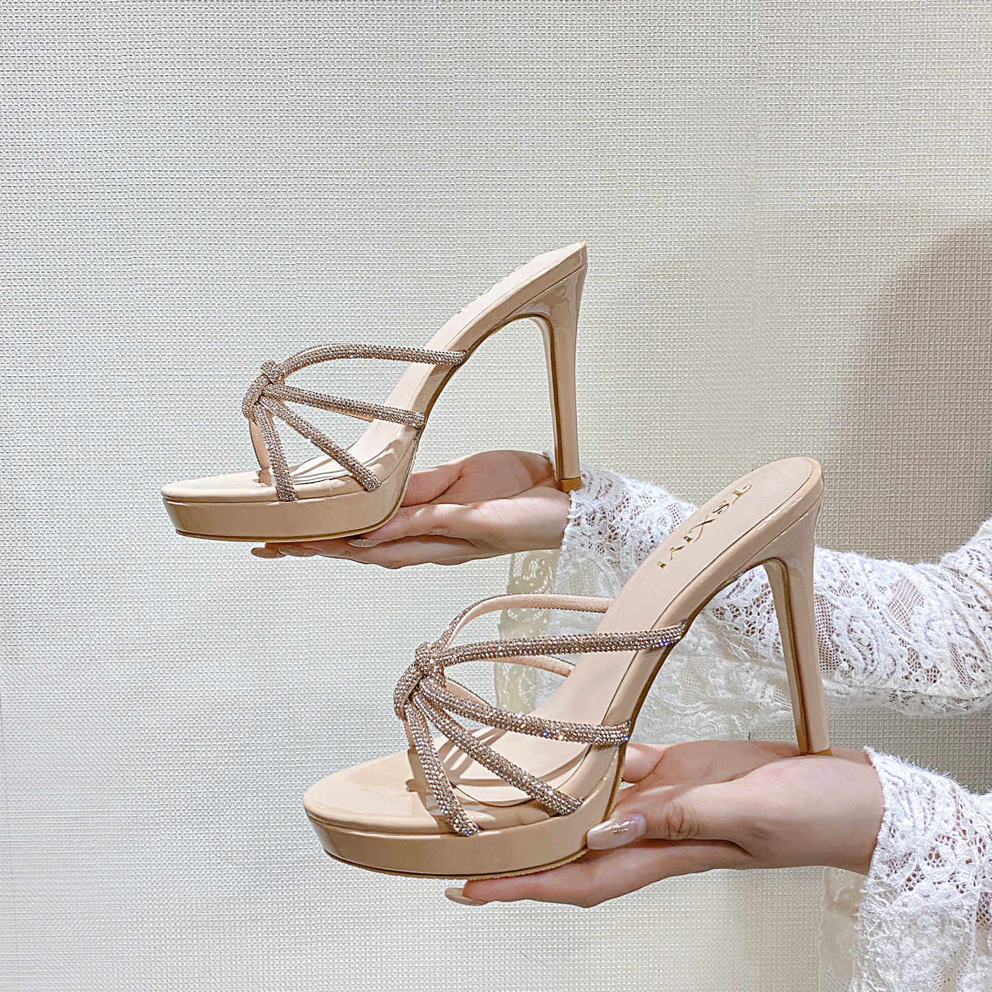 12cm Nude Rhinestone Open-Toe Sandals for Women 2026 Summer New Style Thin Heel Round Toe Strap Platform High Heels X260522