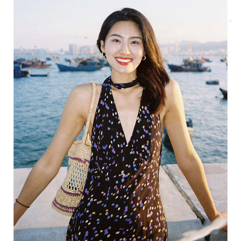 Summer New Starry Printed V-neck Silk Strap Dress Sexy Halter Backless Long Dress MAKOUFEI