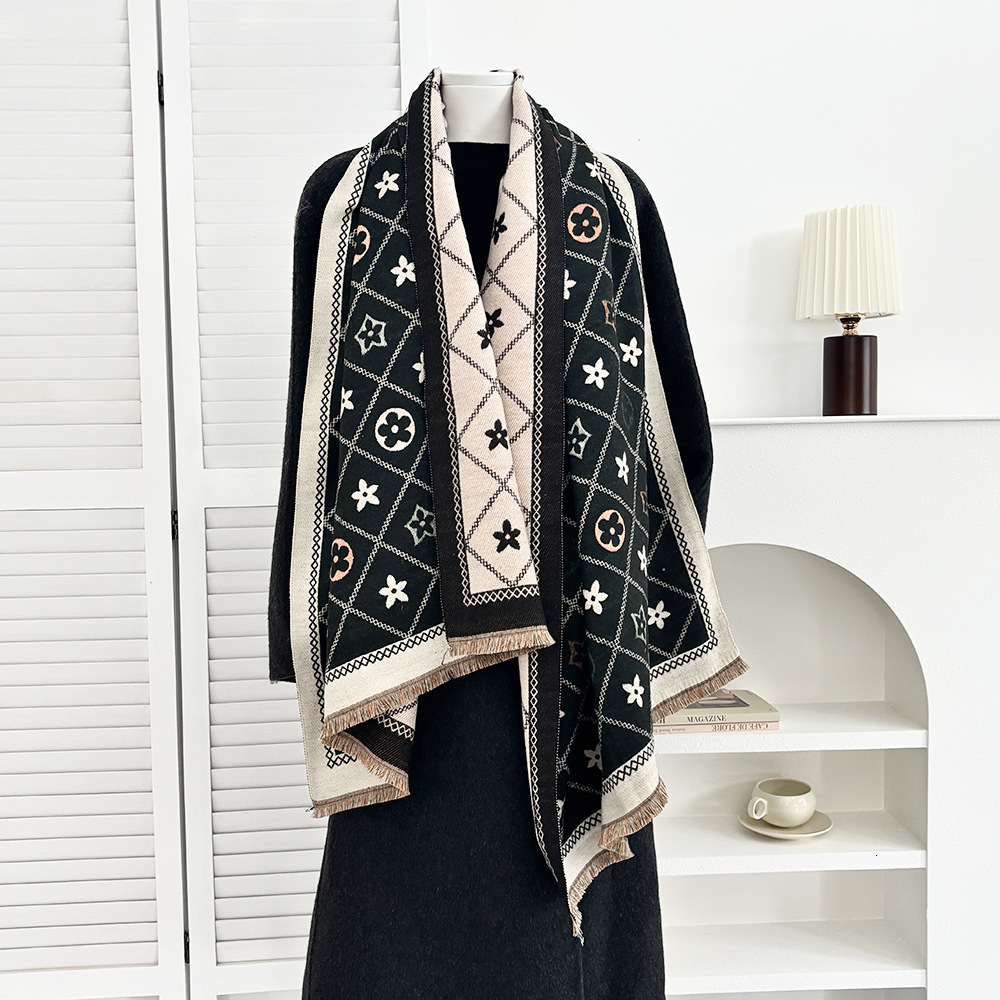 Designer Luxury Scarf High-quality Wool Women's Autumn And Winter Double-sided Thick Shawl Fashionable Classic Jacquard Shawl