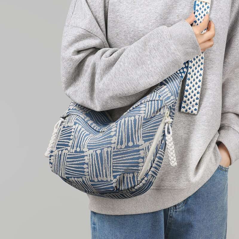 New Summer Women Lightweight Sports Dumpling Bag Large Capacity Portable Crossbody Shoulder Bag Daily Casual Versatile Handbag SENYY