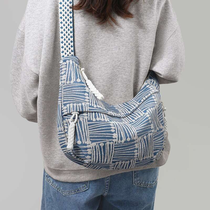 New Summer Women Lightweight Sports Dumpling Bag Large Capacity Portable Crossbody Shoulder Bag Daily Casual Versatile Handbag SENYY