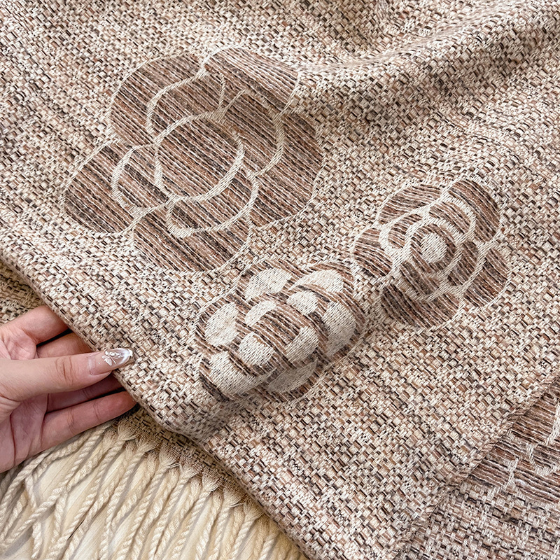 Designer Luxury Scarves For Men And Women Thick And Fashionable Camellia Scarves Multifunctional Shawls Dual-use High-end Warm Neck Classic Scarves