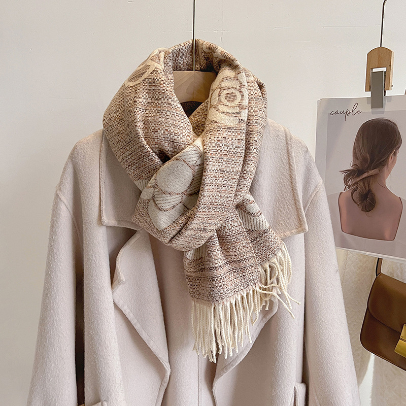 Designer Luxury Scarves For Men And Women Thick And Fashionable Camellia Scarves Multifunctional Shawls Dual-use High-end Warm Neck Classic Scarves
