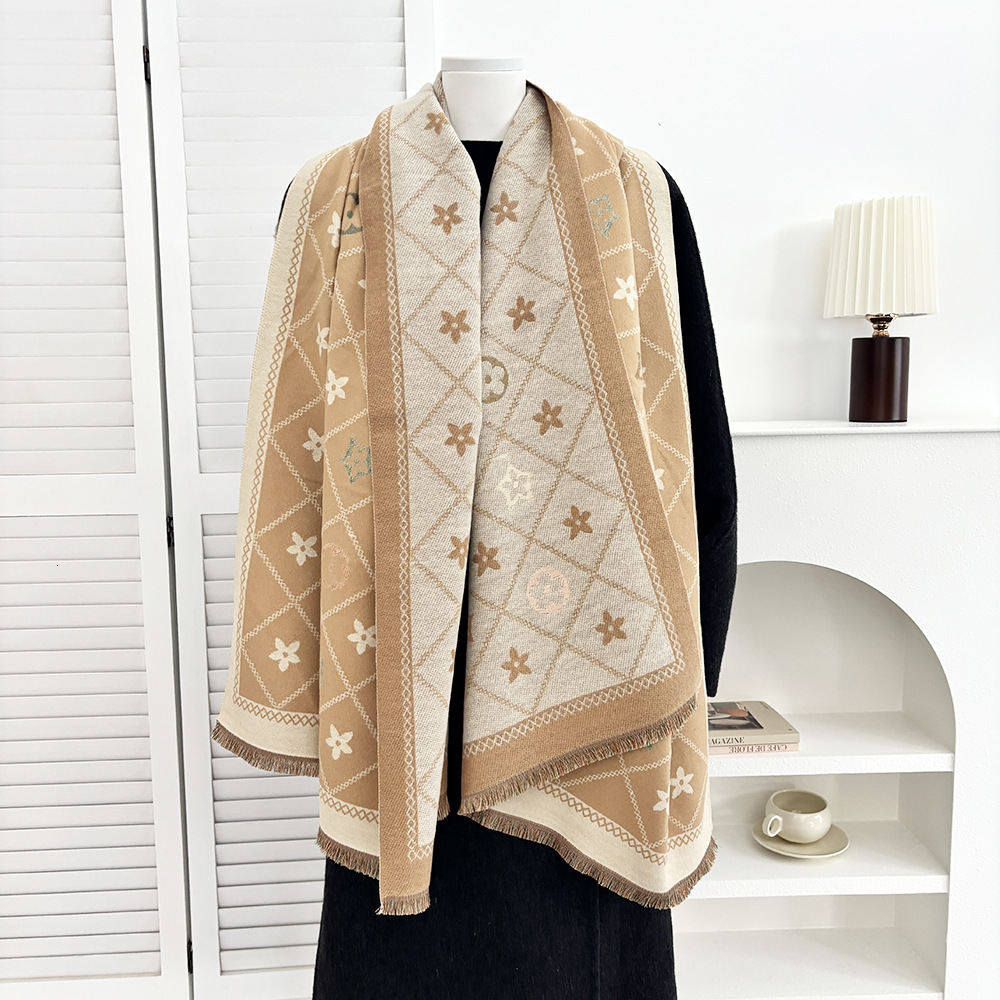 Designer Luxury Scarf High-quality Wool Women's Autumn And Winter Double-sided Thick Shawl Fashionable Classic Jacquard Shawl