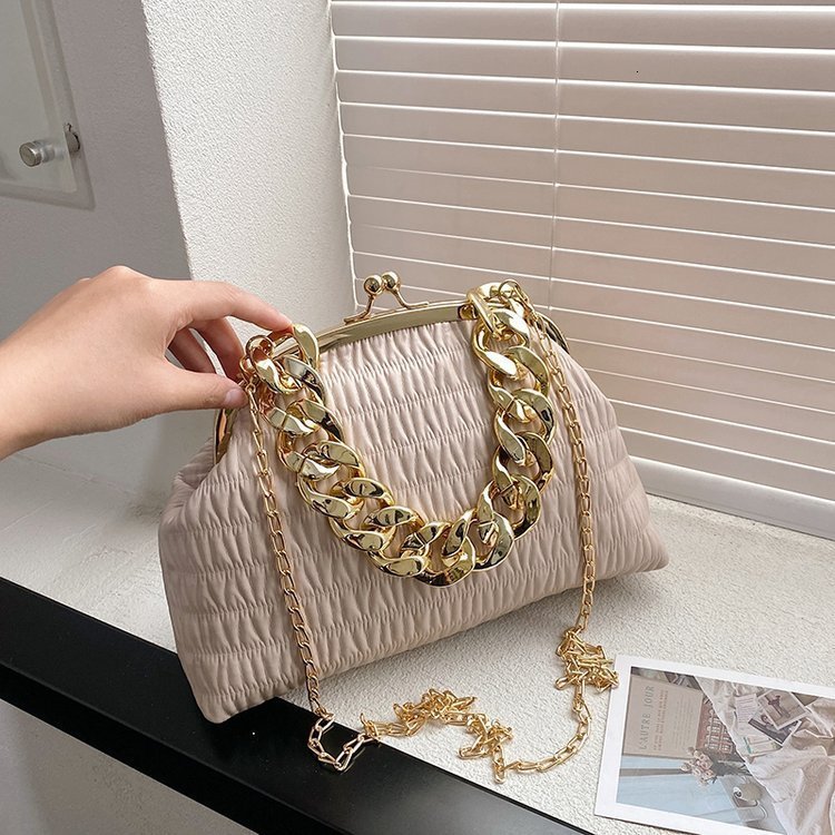 Minimalist Chain Handbag for Women 2025 New Korean Style Fashion Pleated Shoulder Bag Versatile Commuting Crossbody Bag 231123