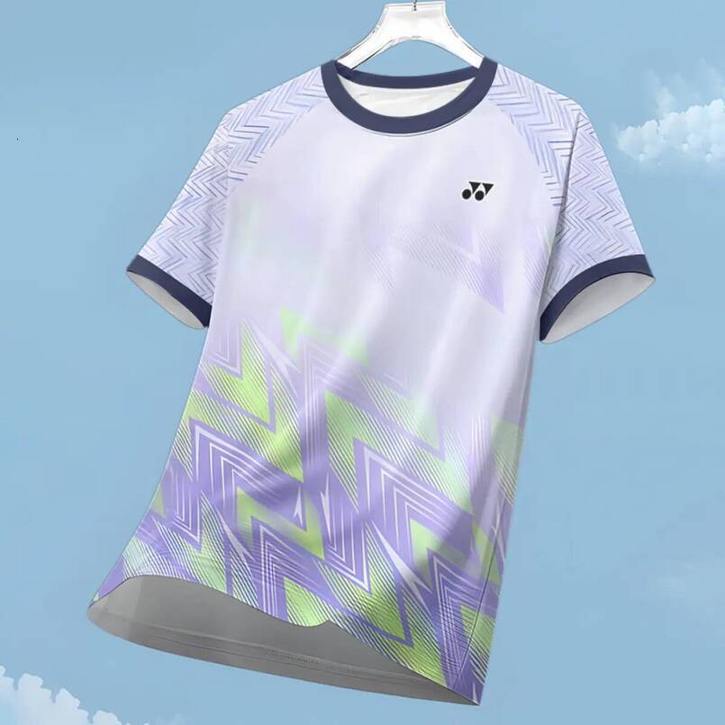 Dry Fit T-shirt, badminton brand. outdoor running, short sleeves, good ventilation. Fitness clothing, round neck, casual sports shirt. T-shirt for cyc