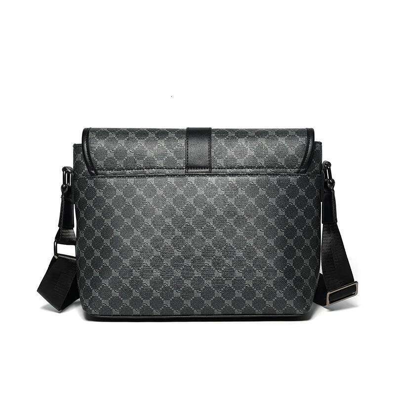 Business Leather Large Crossbody for Men Bags Designer Casual Man Messenger Male Sling Pack Work Shoulder Bag Luxury