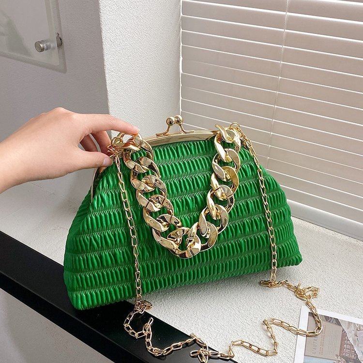 Minimalist Chain Handbag for Women 2025 New Korean Style Fashion Pleated Shoulder Bag Versatile Commuting Crossbody Bag 231123