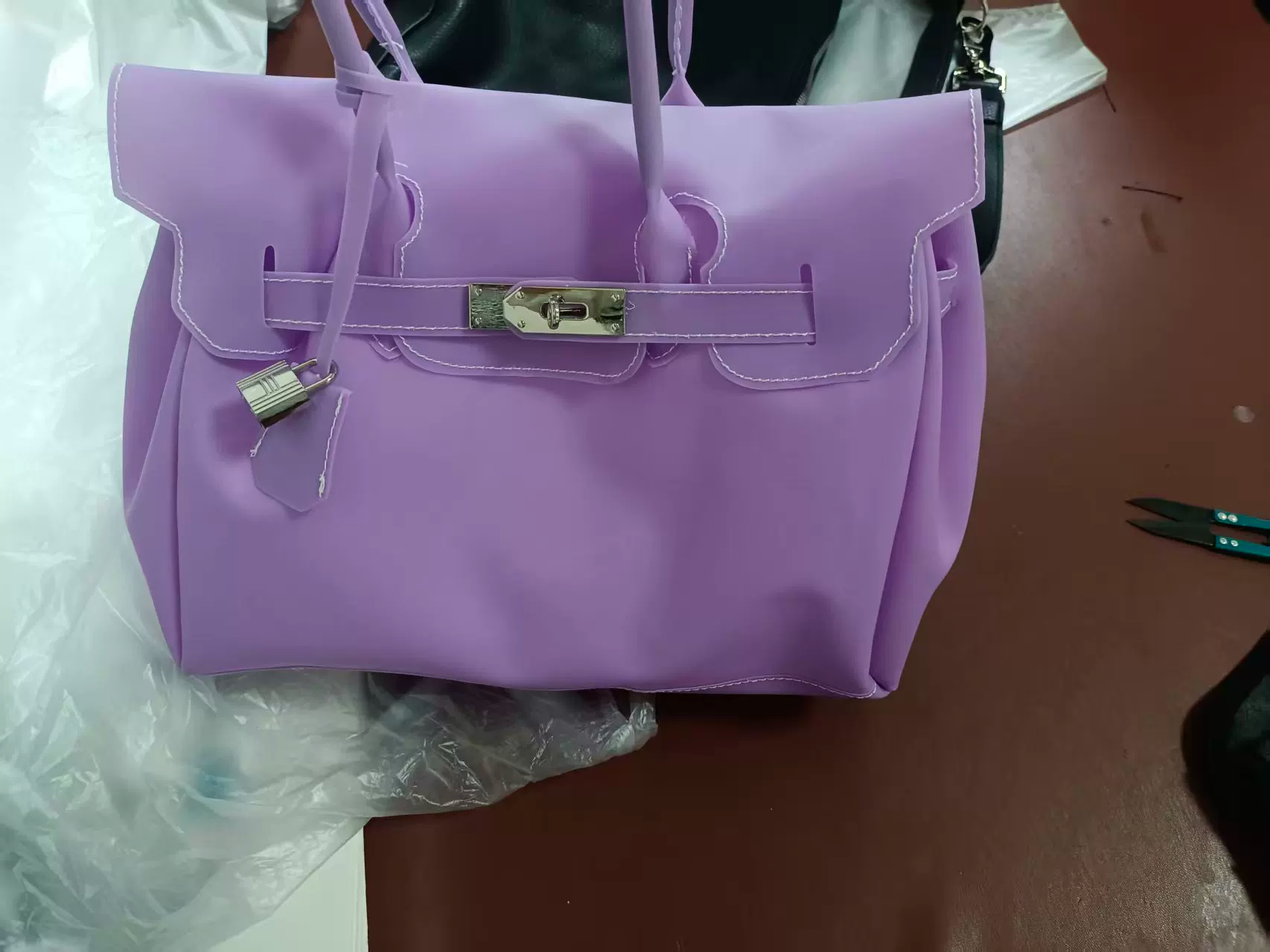 Shoulder Bag Jelly Bag Summer New Commuter Tote Bag Fashionable Transparent Large-capacity Underarm Bag Women's Bag.