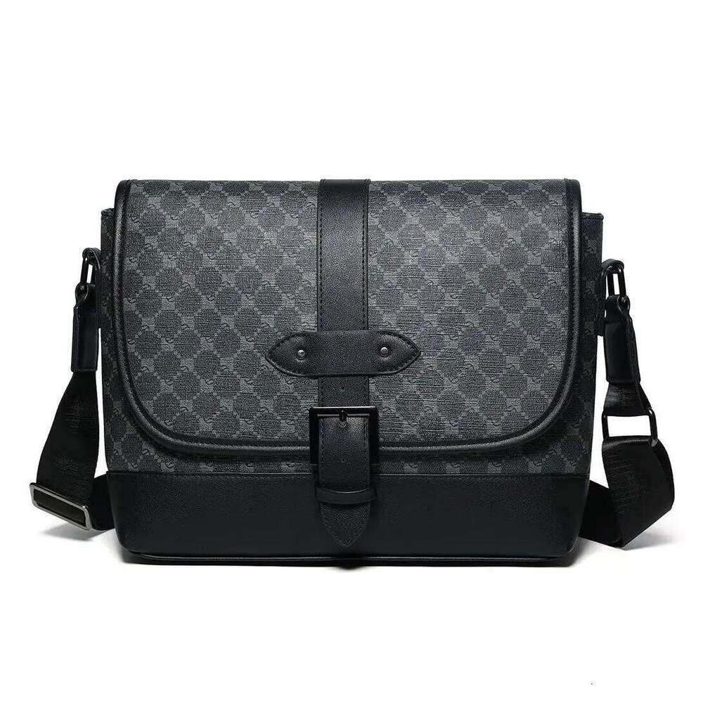 Business Leather Large Crossbody for Men Bags Designer Casual Man Messenger Male Sling Pack Work Shoulder Bag Luxury