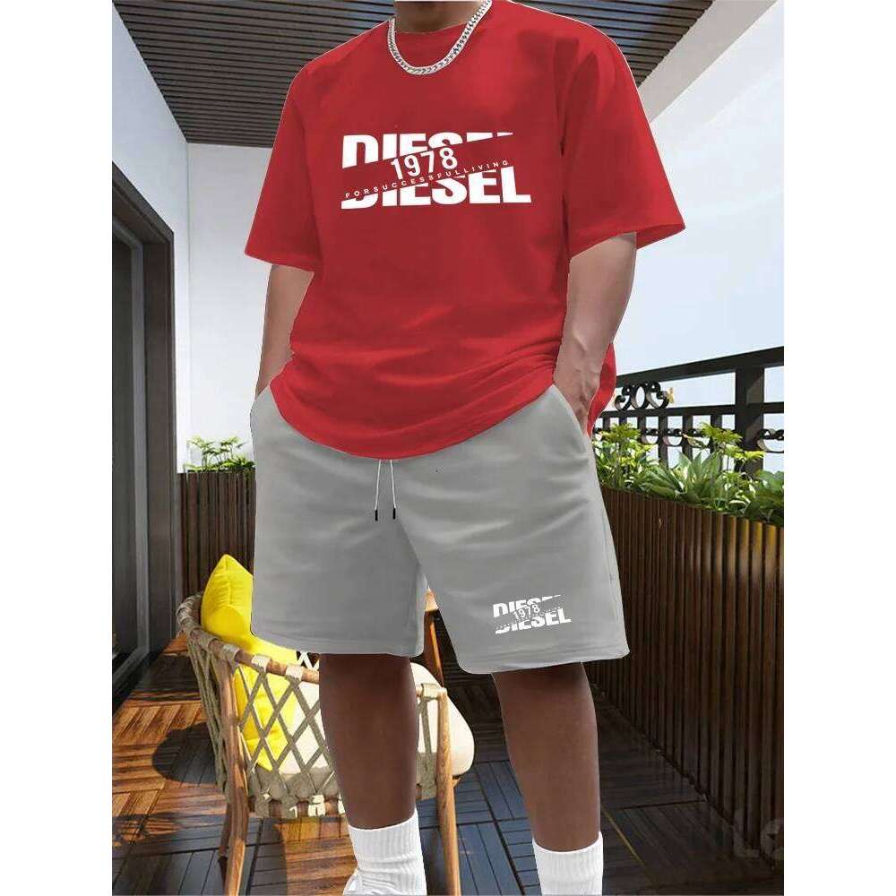 New Trend Hot Item Summer Men's Suit Casual Fashion Sportswear Beach Print Short Sleeved T-shirt Set Jogging T-Shirts Co-ords 26Y0525