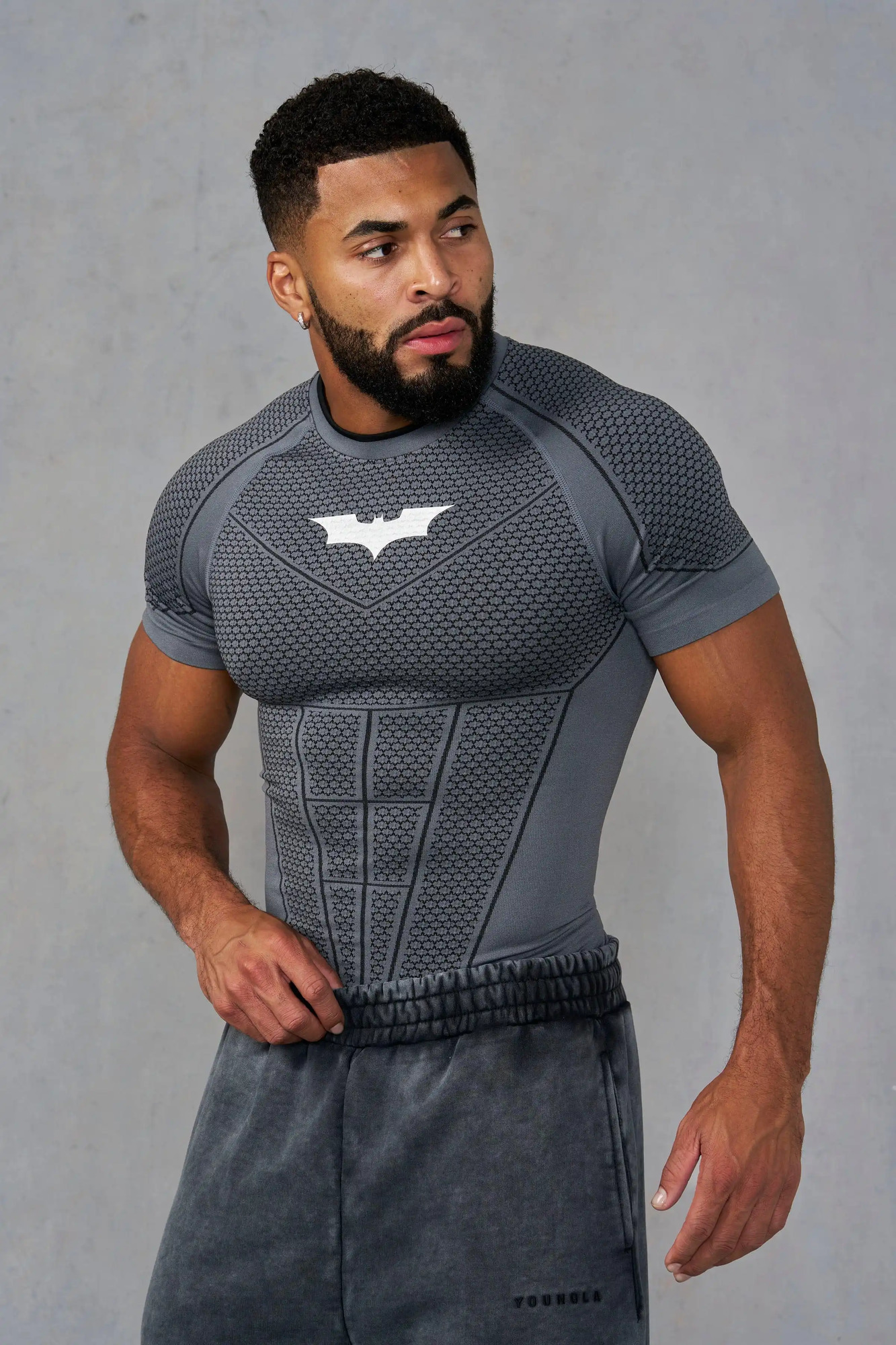Mens Batman Print Compression T-Shirt Seamless Honeycomb Breathable Quick Dry Short Sleeve High Elastic Fitness Gym Top Runn 260525