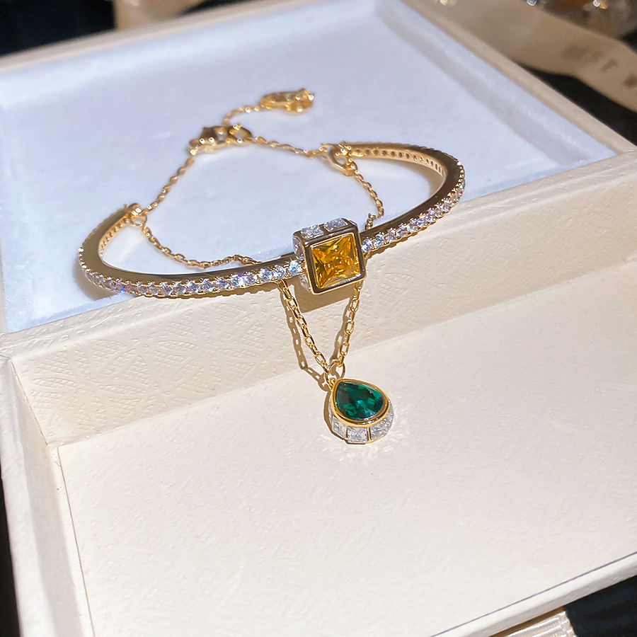 Super Shiny Zircon Square Water Drop Bracelet, Exquisite Palace Style, Elegant and Luxurious, Versatile Jewelry - view 5