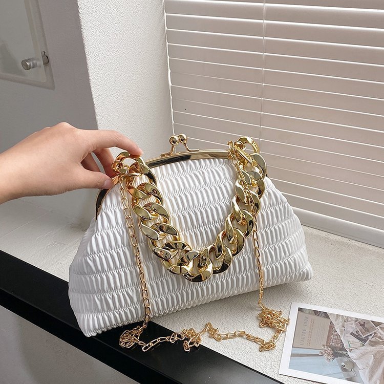 Minimalist Chain Handbag for Women 2025 New Korean Style Fashion Pleated Shoulder Bag Versatile Commuting Crossbody Bag 231123