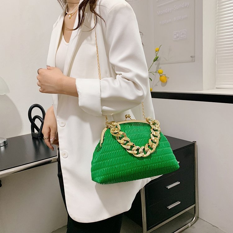 Minimalist Chain Handbag for Women 2025 New Korean Style Fashion Pleated Shoulder Bag Versatile Commuting Crossbody Bag 231123
