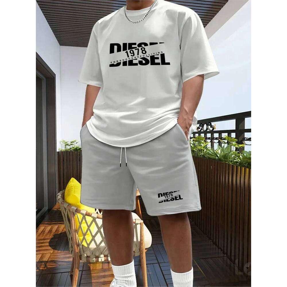 New Trend Hot Item Summer Men's Suit Casual Fashion Sportswear Beach Print Short Sleeved T-shirt Set Jogging T-Shirts Co-ords 26Y0525