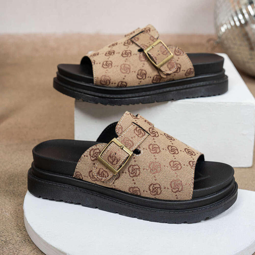 Designer Sandals Women Sandals Waterproof Men's Unisex Lightweight Women's Work Slippers Luxury Shoes