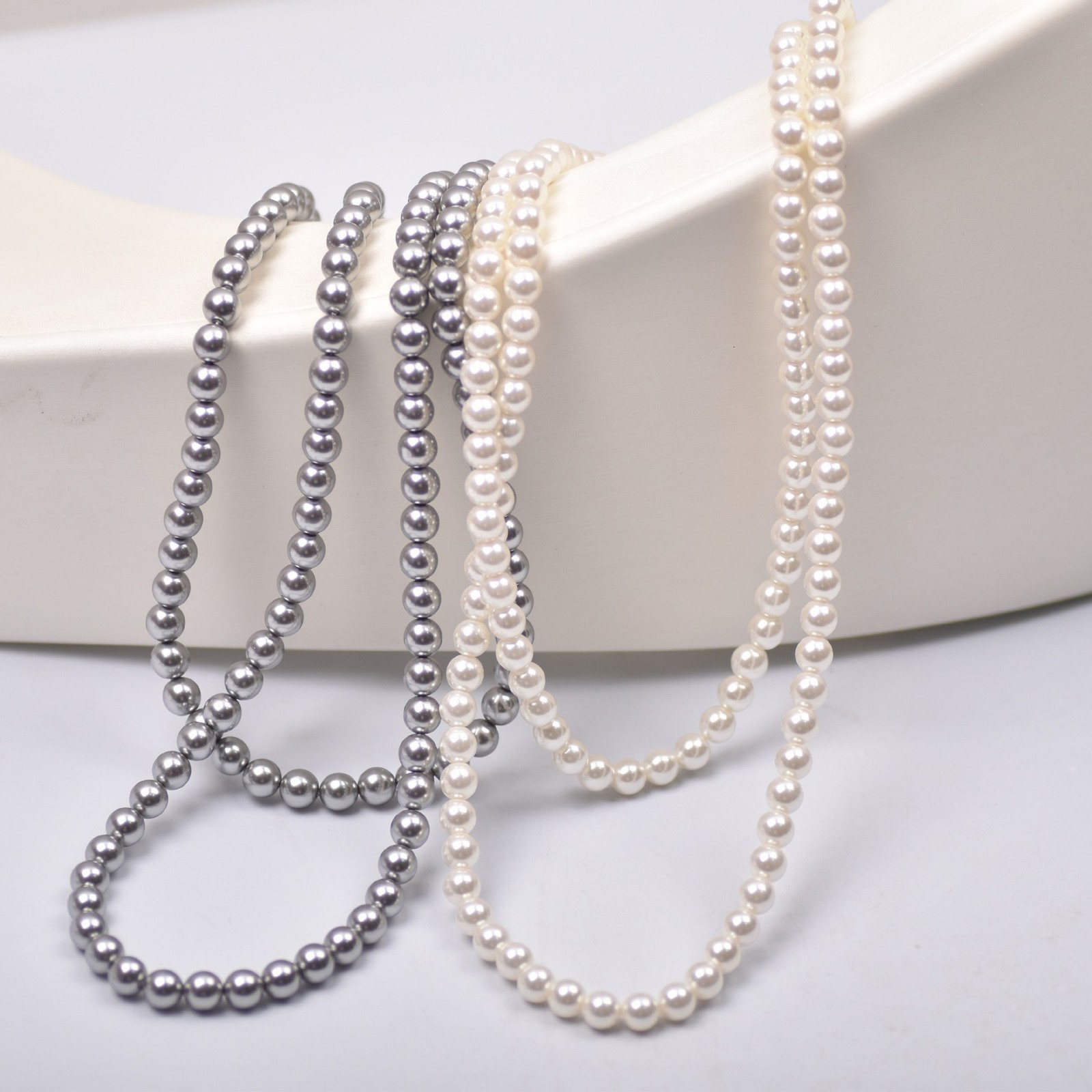 Elegant silver-gray round high-luster pearl necklace for women long multi-layer sweater chain new trendy jewelry 251016
