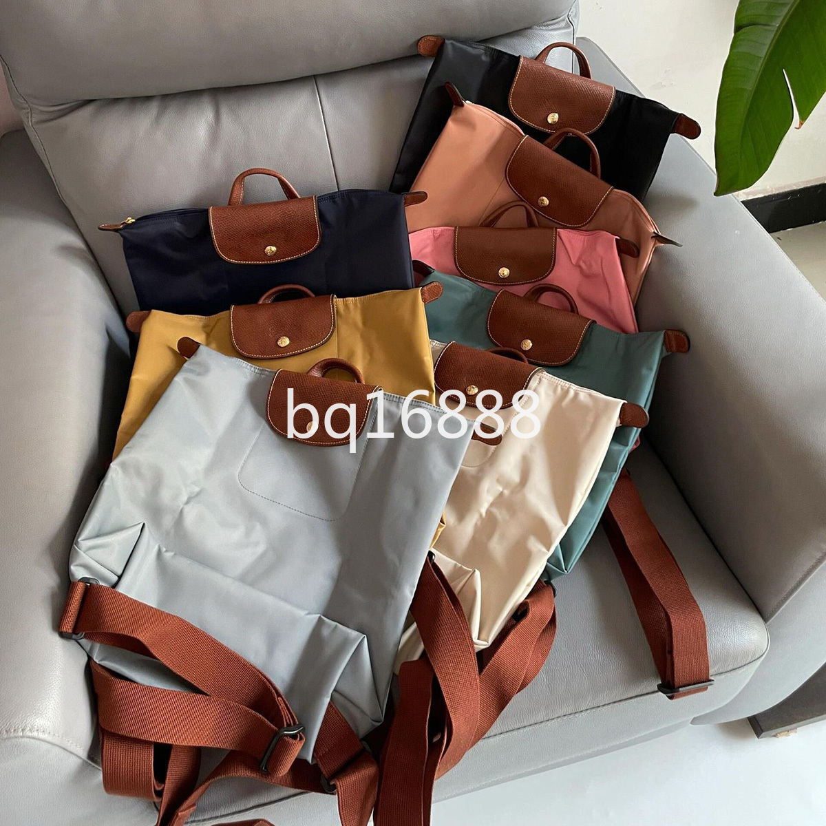Waterproof Backpacks for Women New Casual Foldable Backpack Female Dumpling Travel Backpacks for Girls School Student Backpacks Q7-1