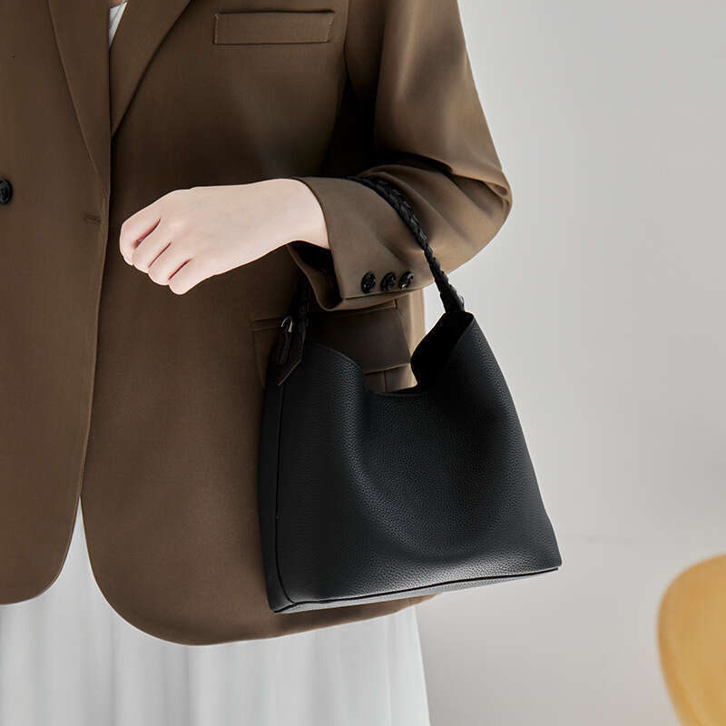 Genuine Leather Korean Style Bucket Bag Casual Versatile Shoulder Crossbody Underarm Handbag for Women SENYY