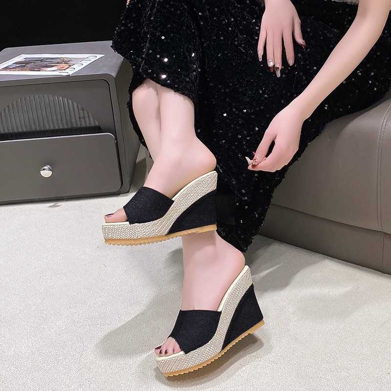 2026 The New Fashion Simple Temperament High Heel Sandals Sexy Thick Female Size High Heels Women Sandals Platform Sandals X260526