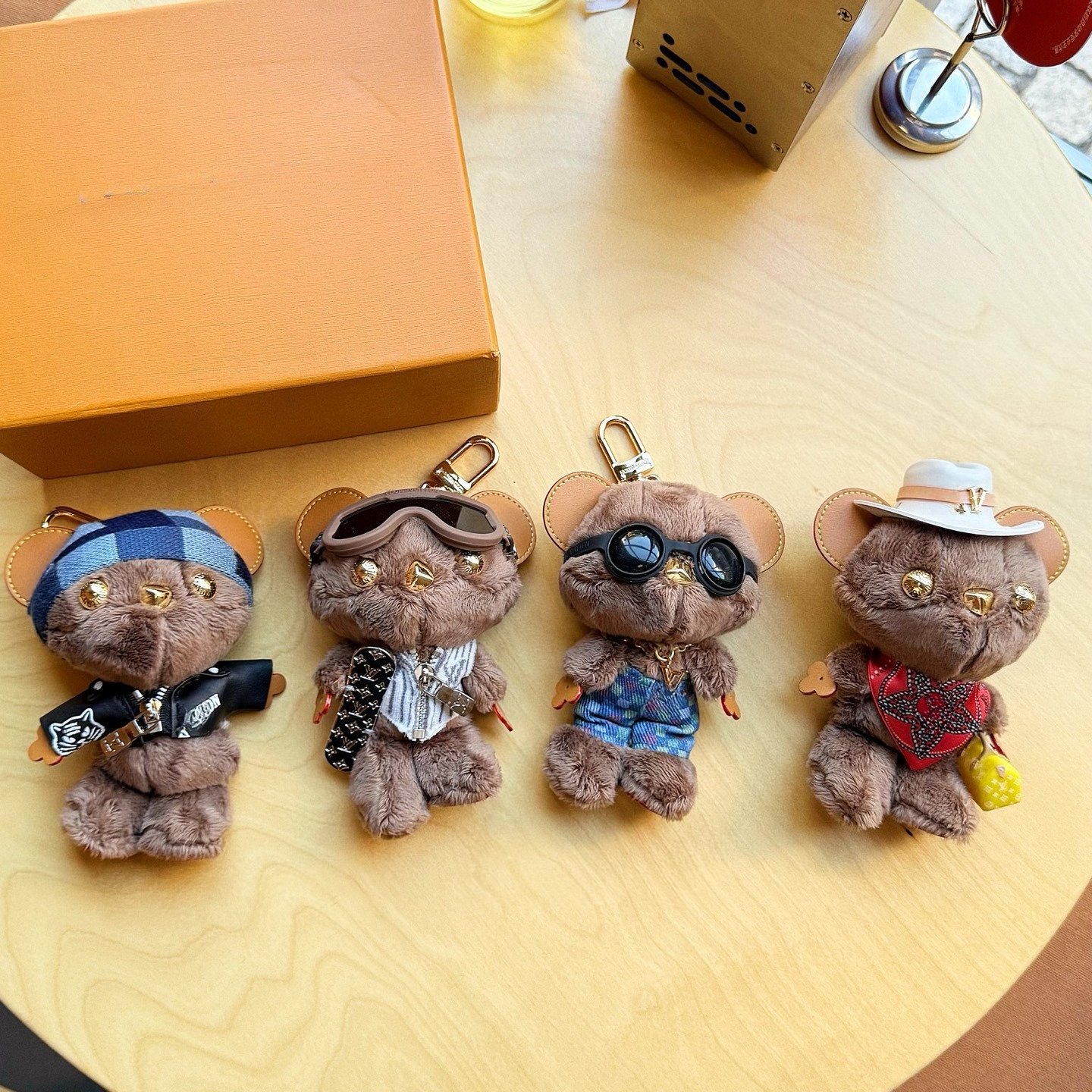 Bag charms designer luxury bear small keychain Accessories High quality Leather women Keychain Bag Pendant gift