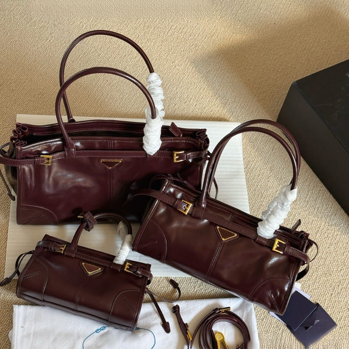 20A Clone High Quality Version Bonnie Handbag Designer Soft Lux Ultra Light Oil Wax Leather Motorcycle Bag Versatile Handbag Calfskin Material Bag