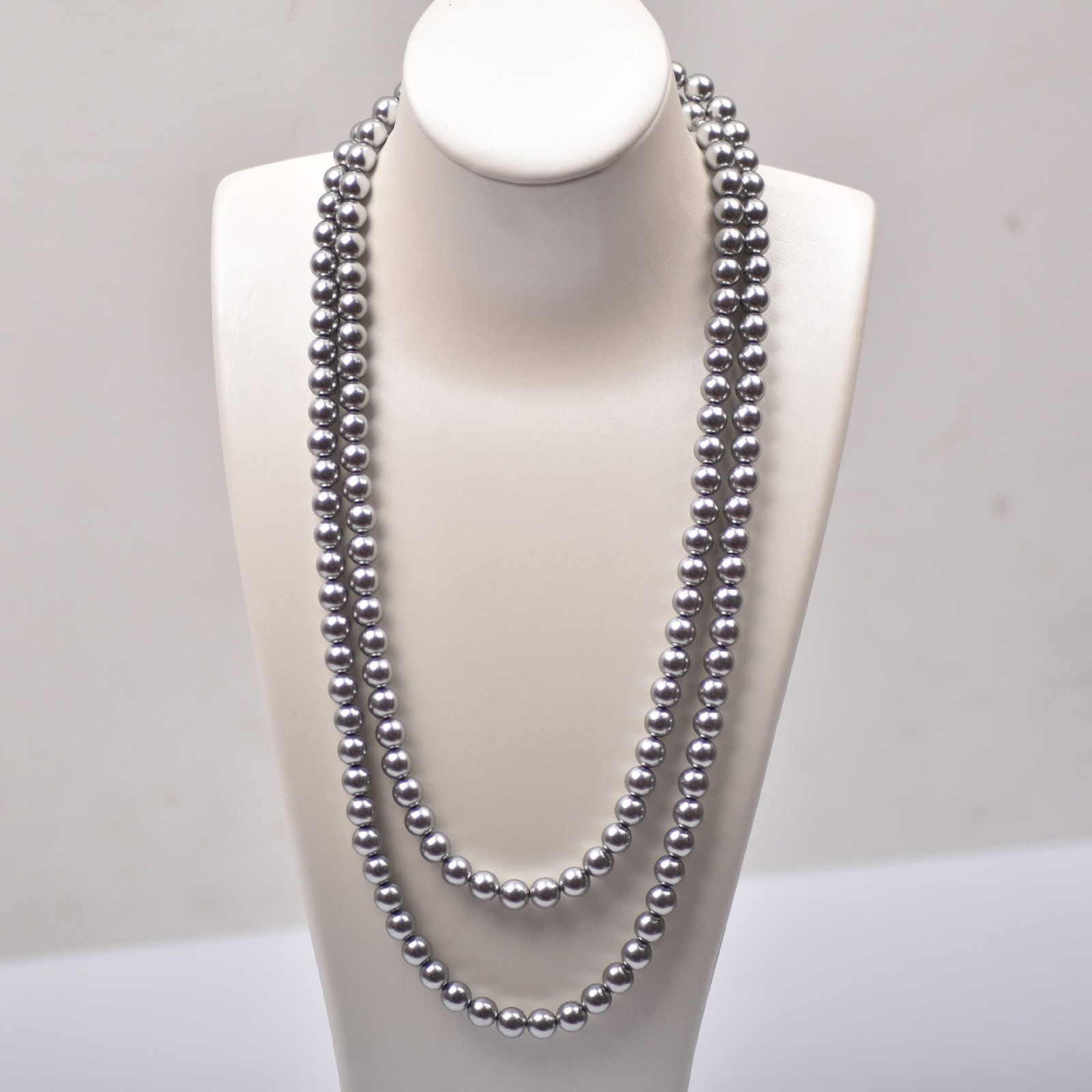 Elegant silver-gray round high-luster pearl necklace for women long multi-layer sweater chain new trendy jewelry 251016